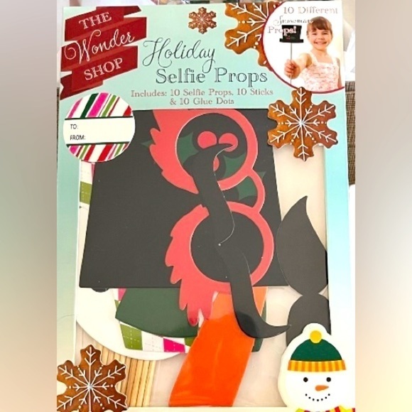 Wonder Shop Holiday Selfie Props - Picture 2 of 2